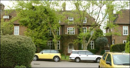 13 Reynolds Close
